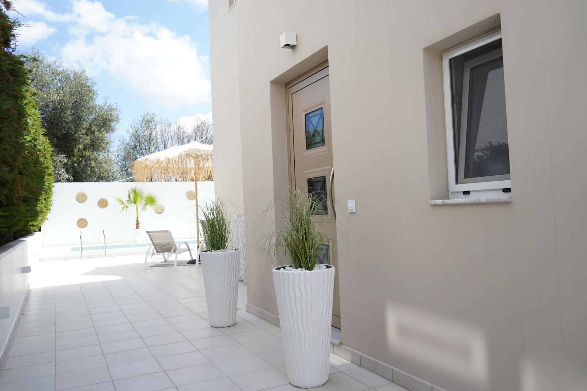 Villa Pastida - Private Pool & Jacuzzi & Central Place Exterior foto
