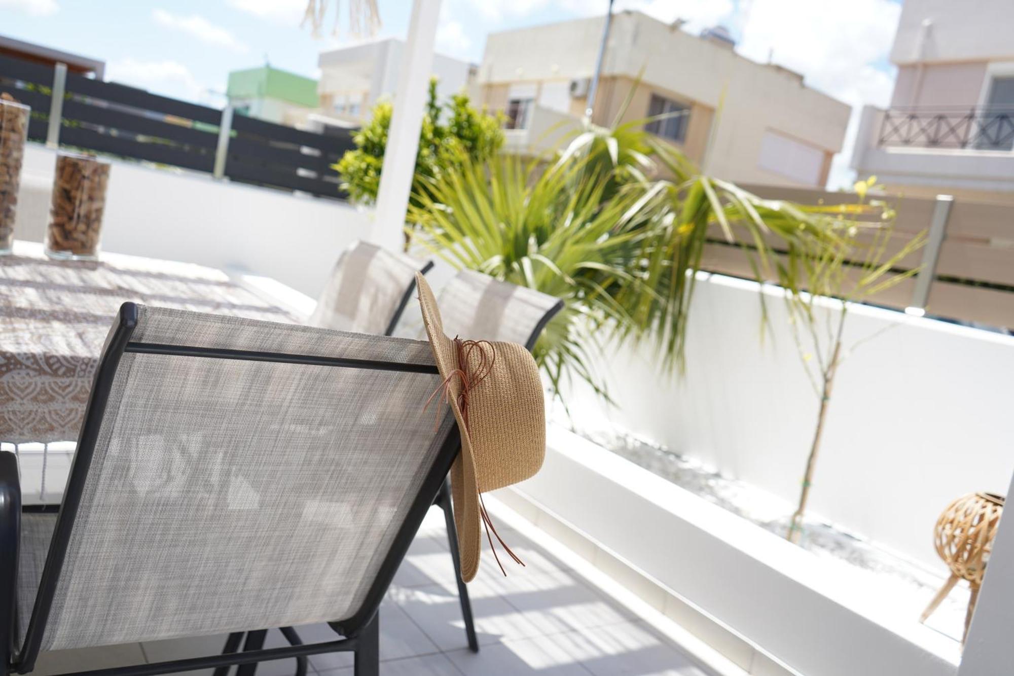 Villa Pastida - Private Pool & Jacuzzi & Central Place Exterior foto